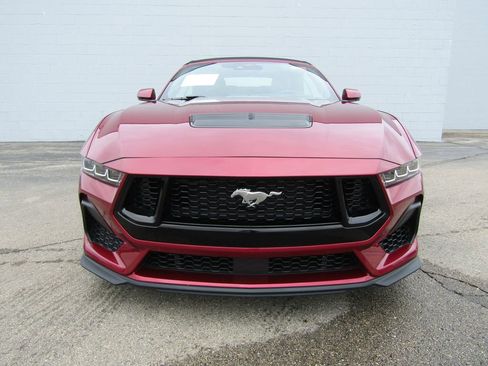 Used 2025 Ford Mustang GT Premium w/ GT Performance Package RWD image 6