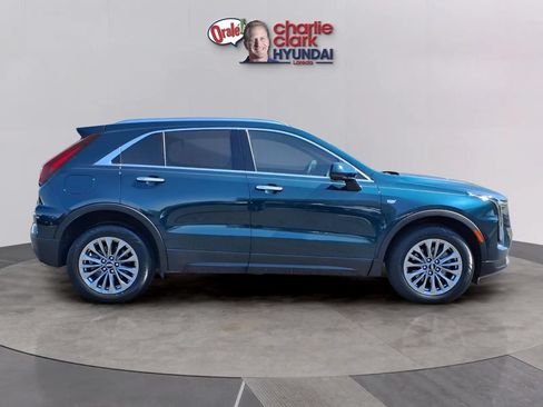 Used 2025 Cadillac XT4 Premium Luxury w/ Technology Package FWD image 6
