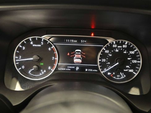 Used 2024 Nissan Rogue SV FWD image 17