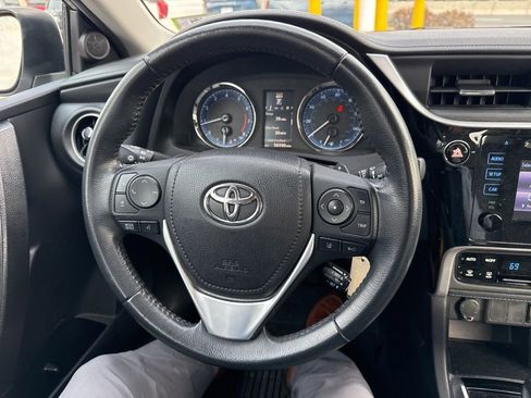 Used 2019 Toyota Corolla SE image 43