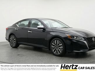 Used 2025 Nissan Altima 2.5 SV video 1