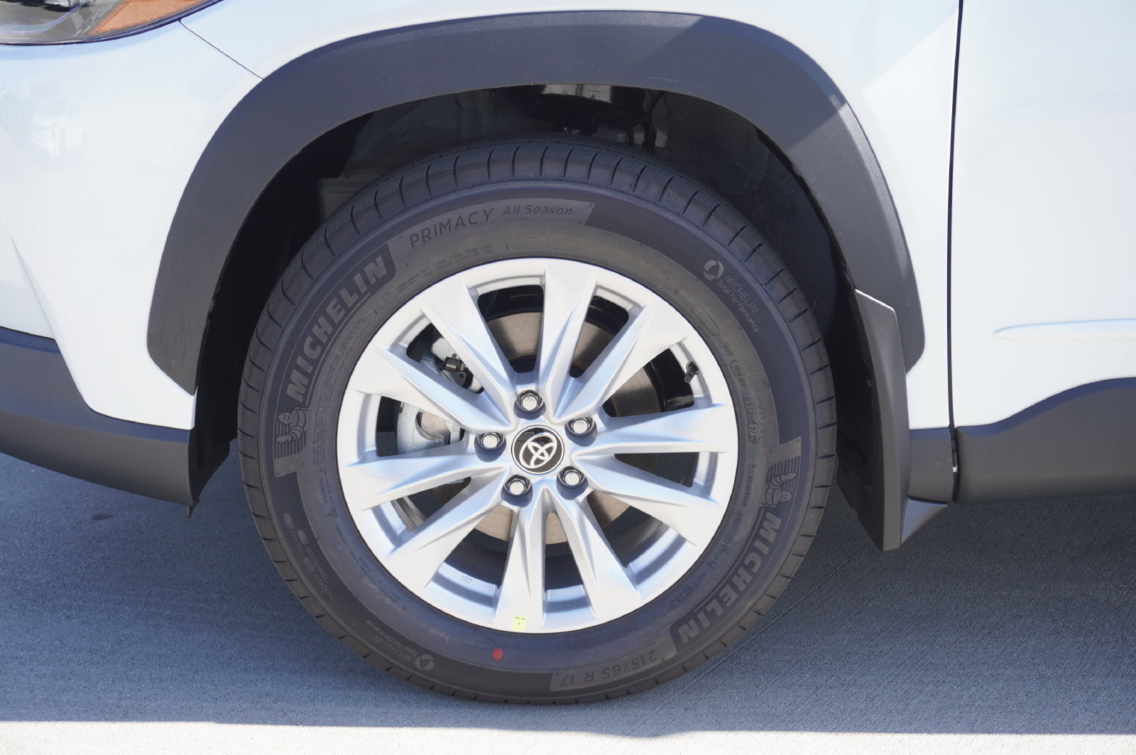 Certified 2026 Toyota Corolla Cross LE FWD image 18