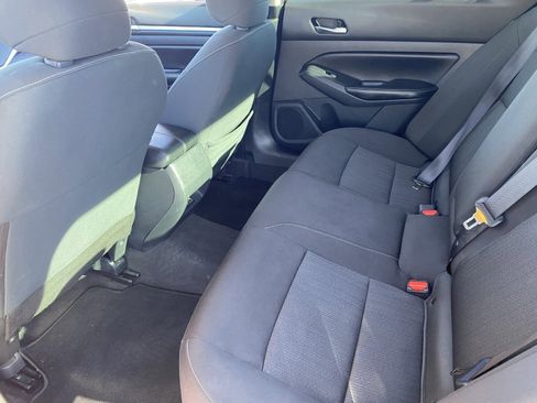 Certified 2022 Nissan Altima 2.5 SV image 18