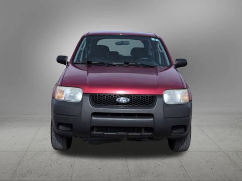 Used 2004 Ford Escape XLS image 9