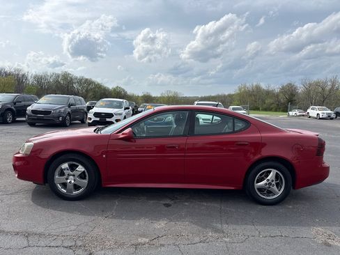 Used 2007 Pontiac Grand Prix GT w/ Sun And Sound Package FWD image 1