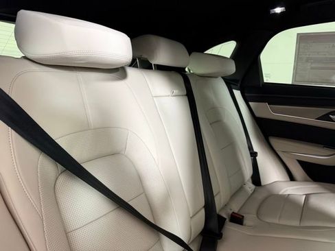 Certified 2026 Jaguar F-PACE R-Dynamic S image 34