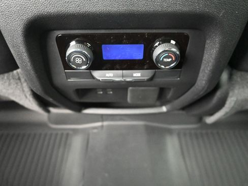 New 2026 Chevrolet Traverse LT FWD image 24