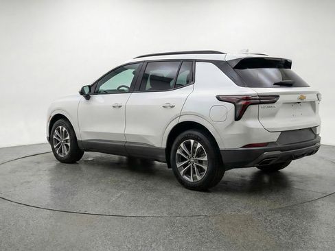 Used 2025 Chevrolet Equinox LT image 6