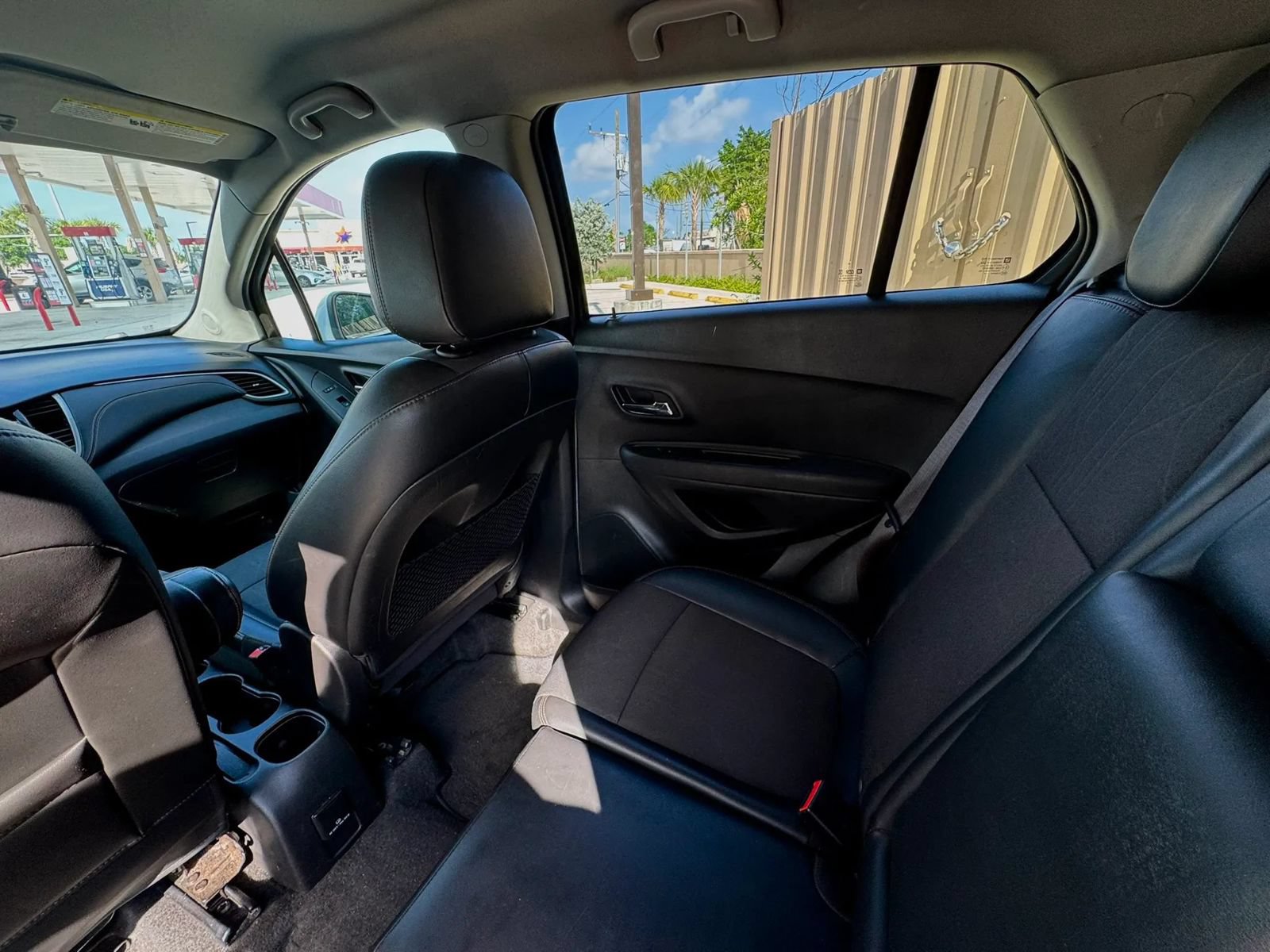 Used 2020 Chevrolet Trax LT w/ LT Convenience Package FWD image 23
