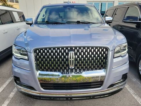 Certified 2024 Lincoln Navigator Black Label AWD/4WD image 2