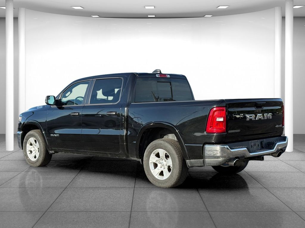 Used 2025 RAM 1500 Big Horn AWD/4WD image 5