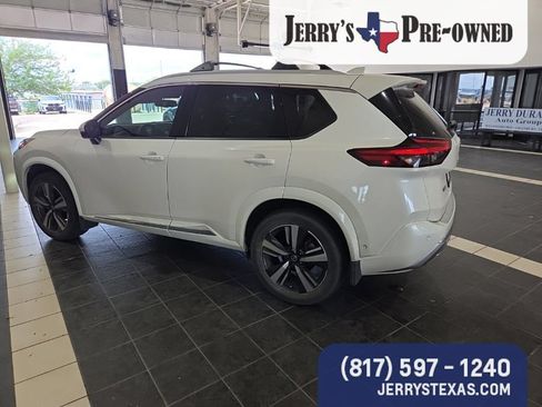 Used 2021 Nissan Rogue Platinum AWD/4WD image 6