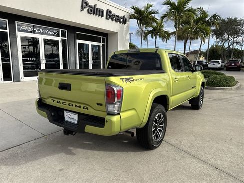 Used 2023 Toyota Tacoma TRD Sport image 4