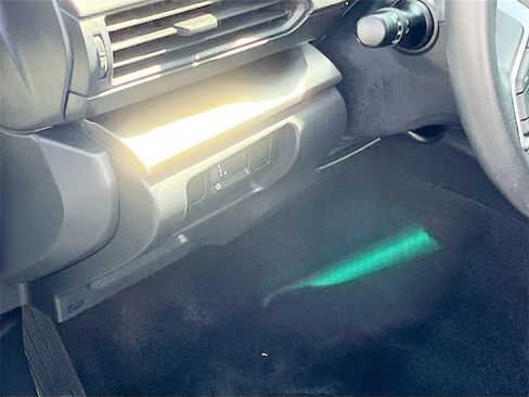 Used 2024 Subaru Impreza 2.0i Sport image 10