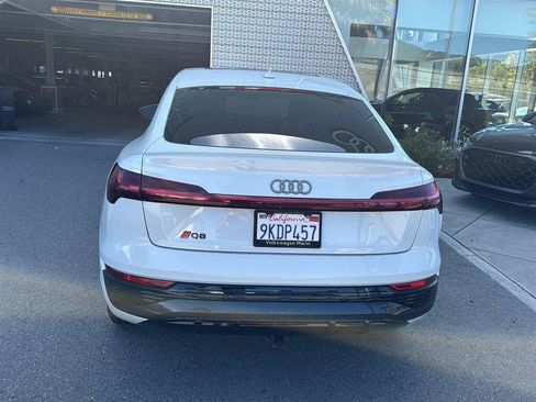 Used 2024 Audi Q8 e-tron Premium Plus AWD/4WD image 7