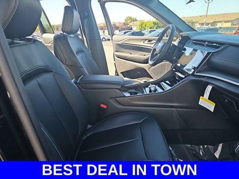New 2026 Jeep Grand Cherokee Limited w/ Limited Altitude Package AWD/4WD image 10