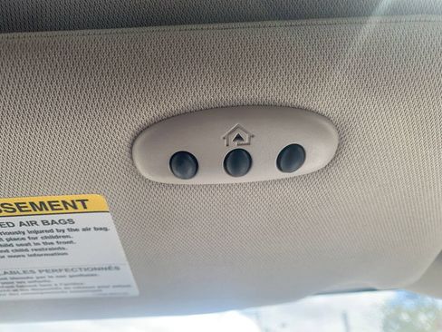Used 2009 Lincoln MKX AWD image 23