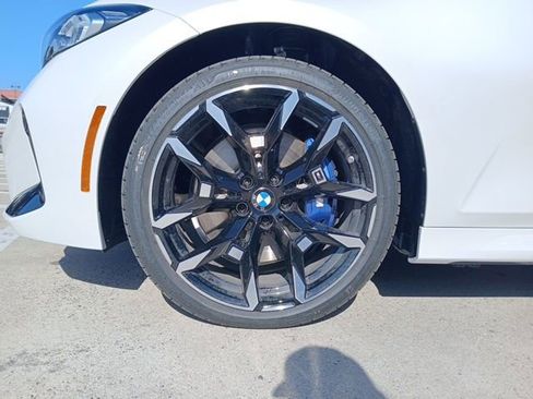 New 2025 BMW 330i Sedan w/ M Sport Package RWD image 5