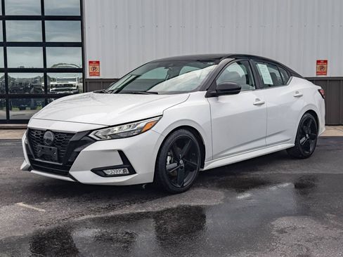 Used 2022 Nissan Sentra SR w/ Midnight Edition FWD image 1