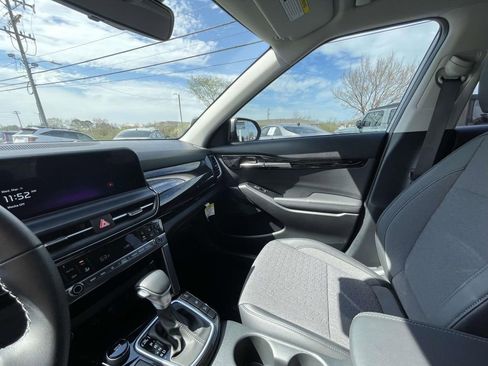 Used 2025 Kia Seltos X-Line image 30