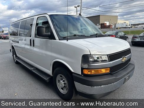 Used 2023 Chevrolet Express 3500 LT w/ LT Preferred Equipment Group image 3