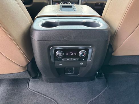 Used 2023 Chevrolet Tahoe Premier image 28