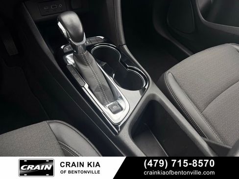 Used 2020 Buick Encore GX Preferred FWD image 19