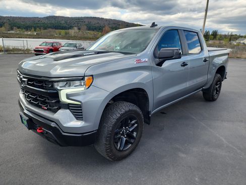 Certified 2024 Chevrolet Silverado 1500 LT Trail Boss w/ Convenience Package II AWD/4WD image 4