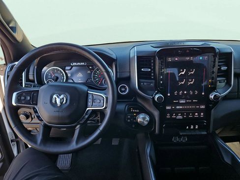 Used 2025 RAM 1500 Laramie image 9