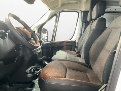 Used 2025 RAM ProMaster 1500 w/ Convenience Group FWD image 9
