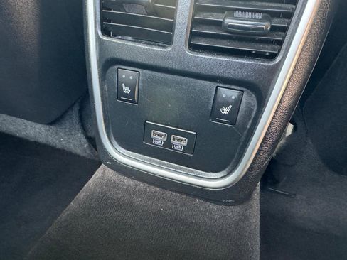 Used 2016 Dodge Charger R/T w/ Plus Group RWD image 17