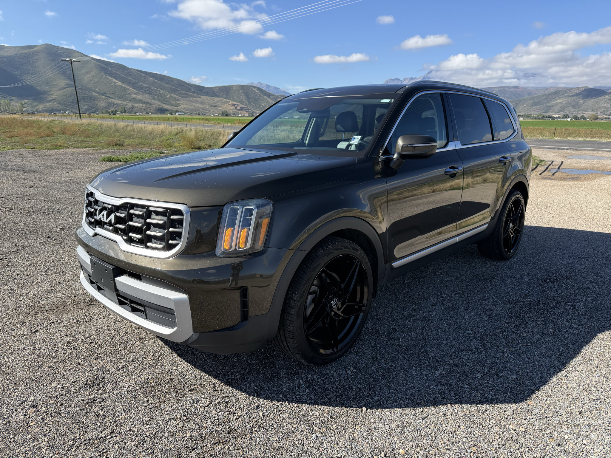 Used 2024 Kia Telluride S w/ S Sunroof Package AWD/4WD image 3