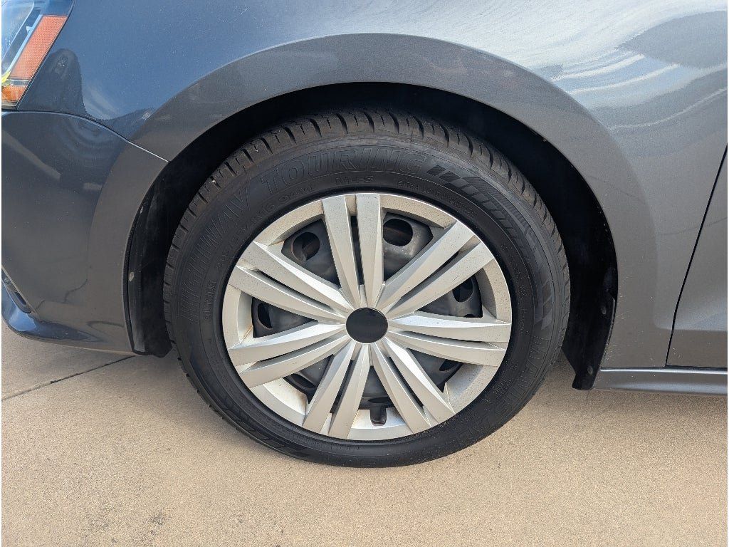 Used 2017 Volkswagen Jetta S FWD image 9