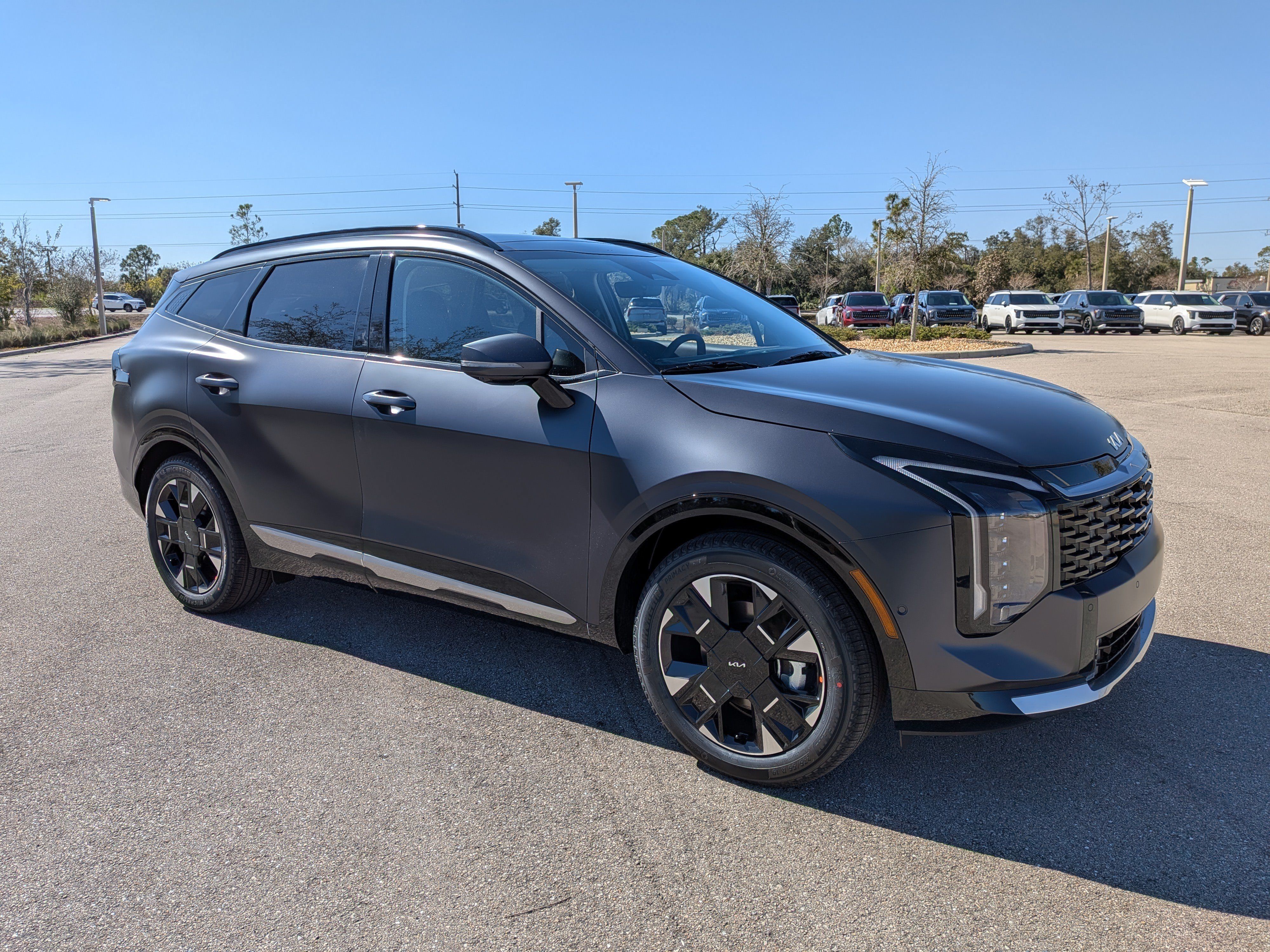 New 2026 Kia Sportage SX FWD image 2