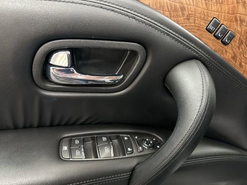 Used 2022 Nissan Armada SL w/ Captain's Chairs Package image 17