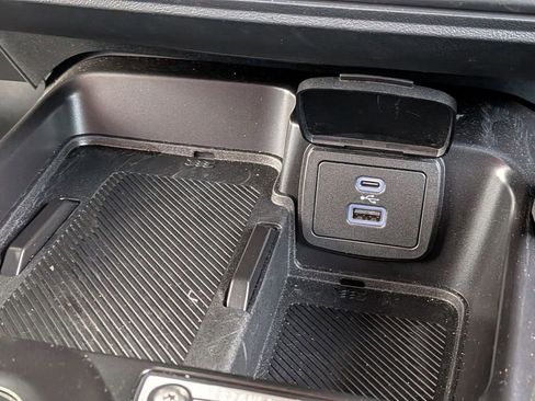 New 2025 Ford Bronco Badlands image 33