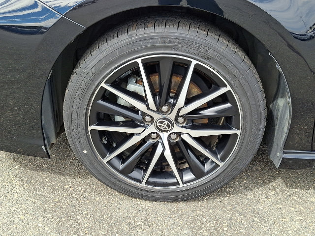 Used 2024 Toyota Camry SE w/ Convenience Package FWD image 8
