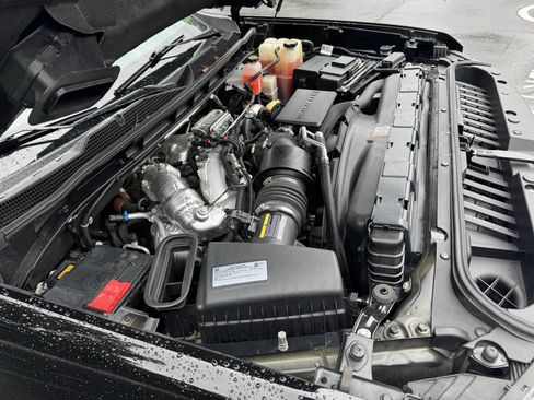 Used 2021 Chevrolet Silverado 3500 LTZ w/ LTZ Convenience Package image 24