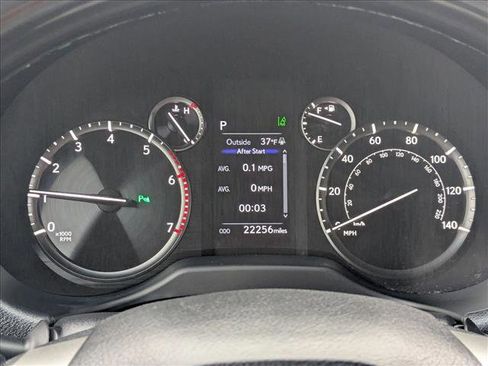 Used 2023 Lexus GX 460 Premium image 11