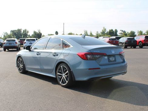 Used 2024 Honda Civic Touring image 7