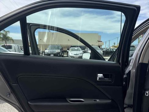 Used 2012 Ford Fusion SEL image 10