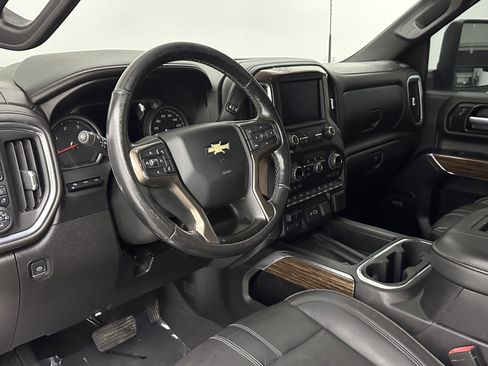 Used 2021 Chevrolet Silverado 3500 High Country image 8