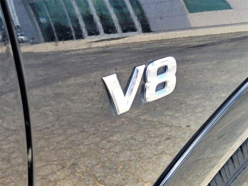 Used 2021 Nissan Armada SV w/ SV Appearance Package image 12