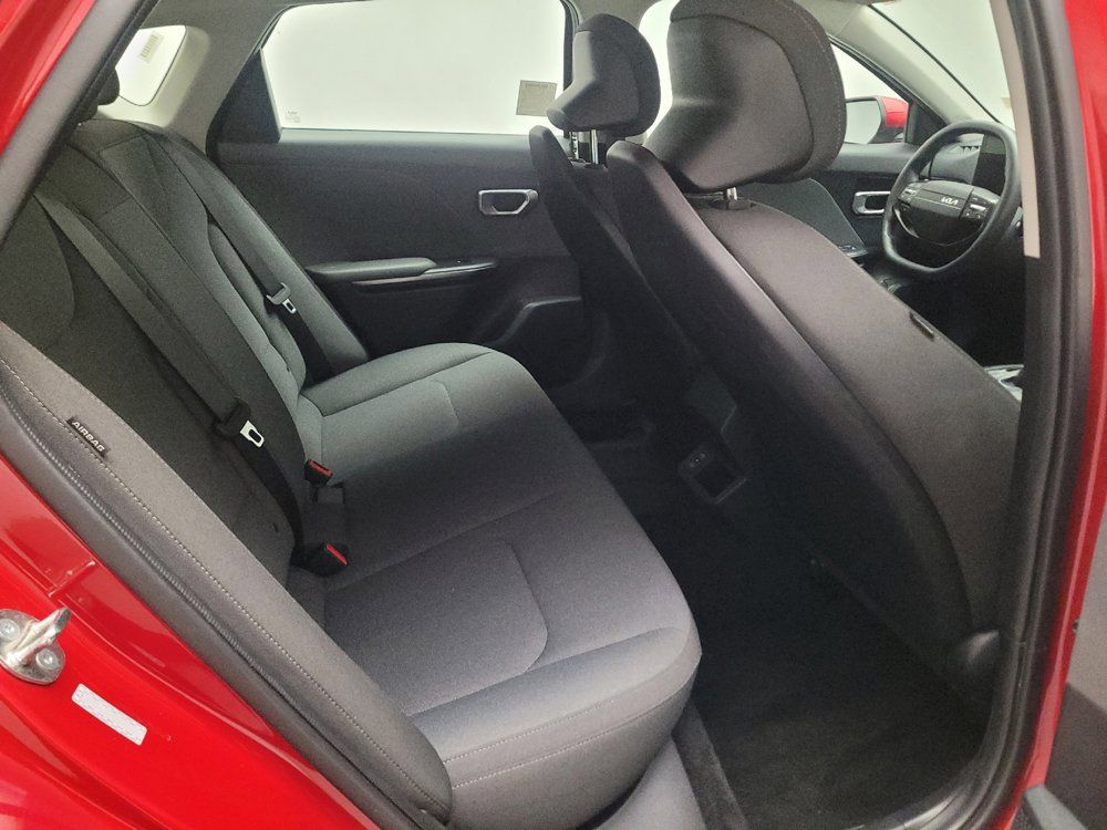 Used 2025 Kia K4 FWD image 19