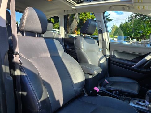 Used 2014 Subaru Forester 2.0XT Touring AWD/4WD image 10