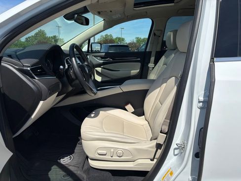 Used 2023 Buick Enclave Essence w/ Experience Buick Package AWD/4WD image 15