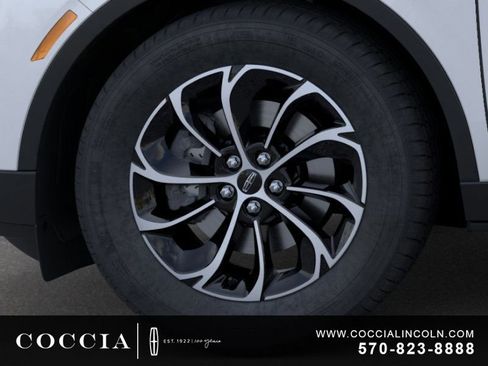 New 2026 Lincoln Nautilus Premier w/ Equipment Group 102A AWD/4WD image 19
