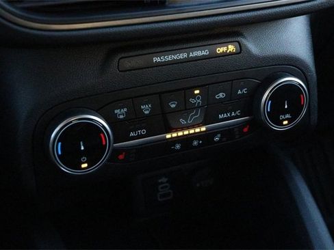 Certified 2024 Ford Escape Active w/ Cold Weather Package image 16