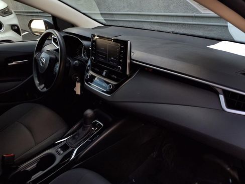 Certified 2021 Toyota Corolla LE w/ Carpet Mat Package (TMS) FWD image 22