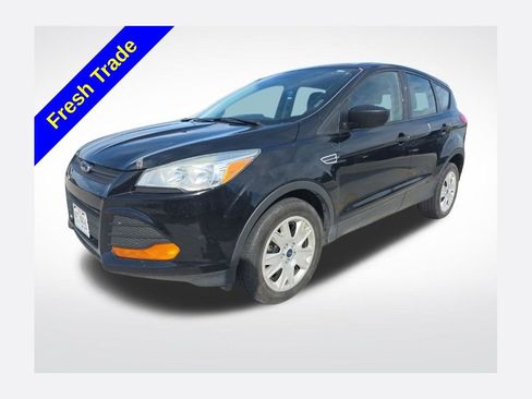 Used 2016 Ford Escape S image 1